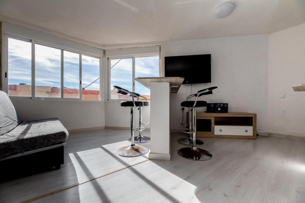 Bright Studio With The Seaview And Swimming Pool Lägenhet La Manga del Mar Menor Exteriör bild